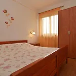 Ivan & Tina Apartment *