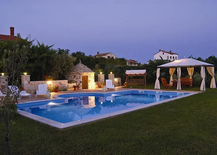 아파트 Ivan & Tina